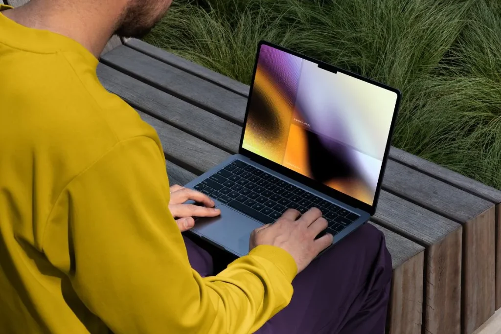 Free MacBook Mockup / RAW Series Free MacBook Mockup / RAW Series