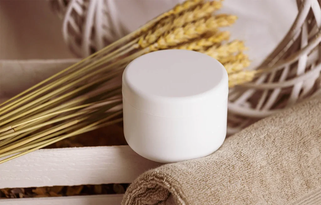 Free Cosmetic jar with label mockup Free Cosmetic jar with label mockup