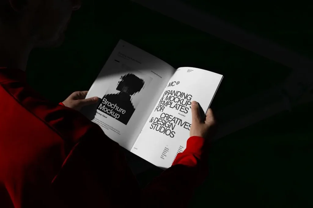 Free Brochure Mockup / RAW Series Free Brochure Mockup / RAW Series